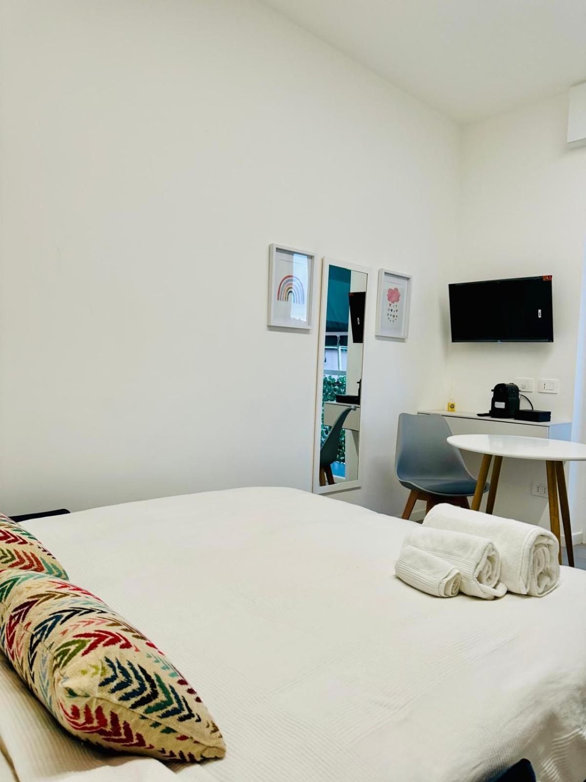 Urban Cloud Apartments Milaan Buitenkant foto