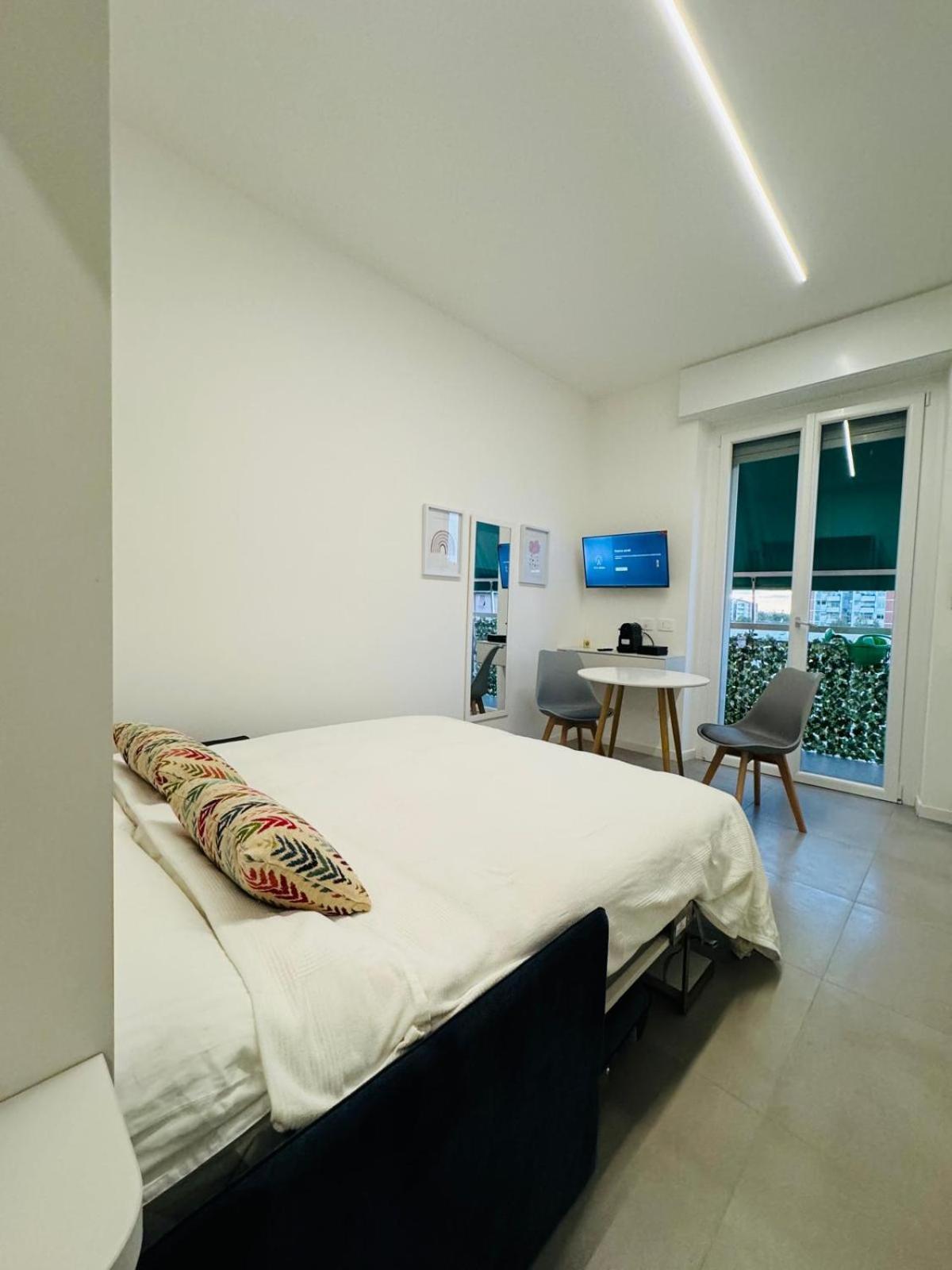 Urban Cloud Apartments Milaan Buitenkant foto