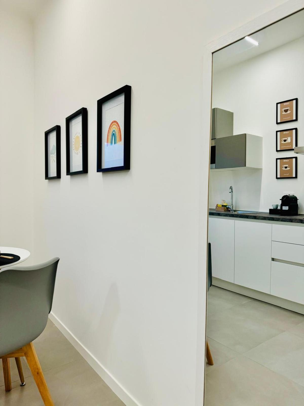 Urban Cloud Apartments Milaan Buitenkant foto